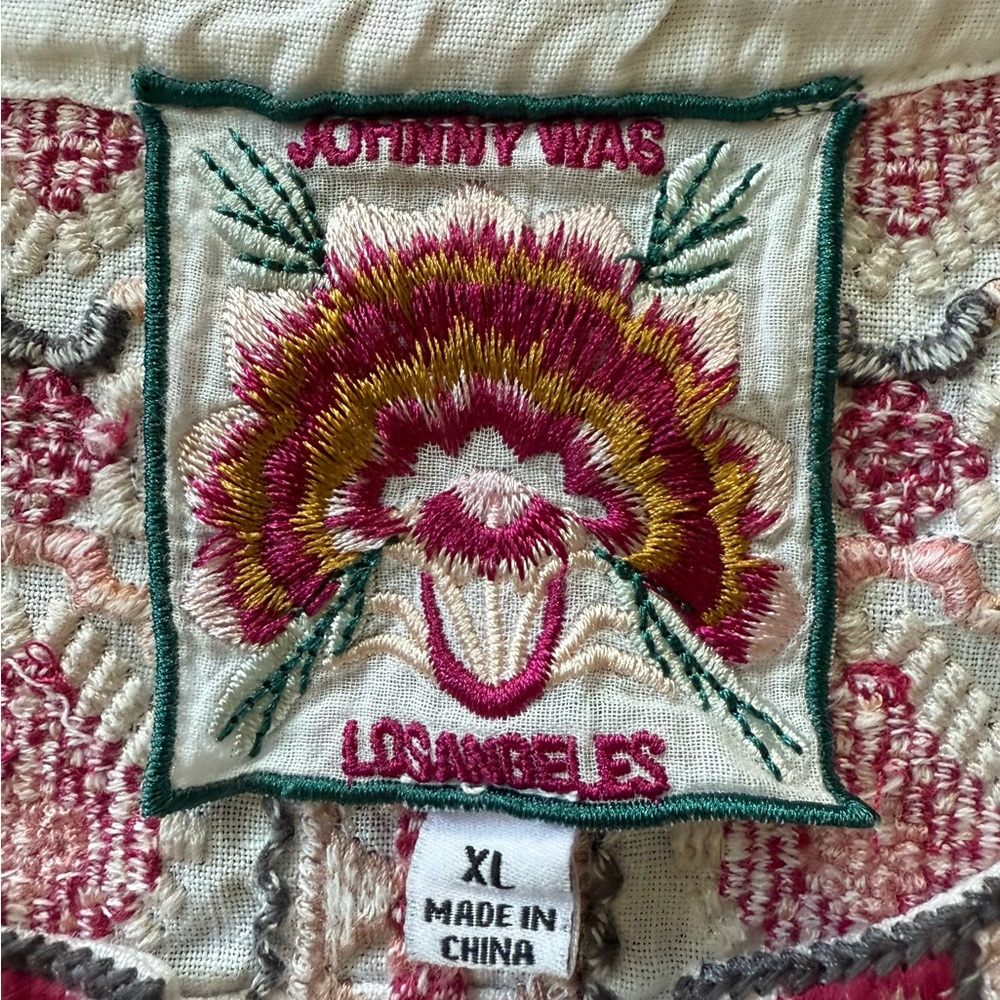 Johnny Was Floral Embroidered Top - Picture 6 of 8
